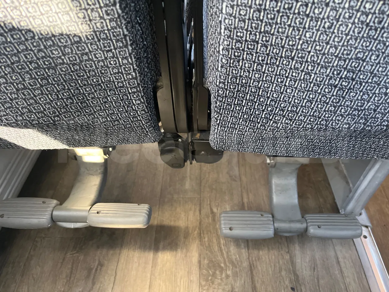 Iveco Magelys SFR2XX QC E2CN/ Euro6 - 294 Kw - 12,265 Mt - power outlets detail