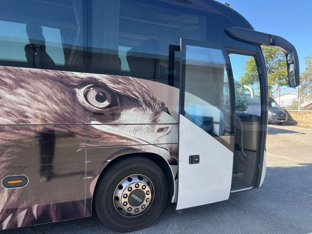 Iveco Magelys SFR2XX QC E2CN/ Euro6 - 294 Kw - 12,265 Mt - platform open photo