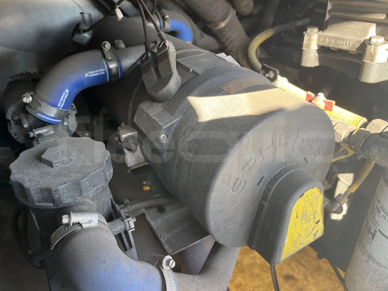 Iveco Magelys SFR2XX QC E2CN/ Euro6 - 294 Kw - 12,265 Mt - preheater webasto photo