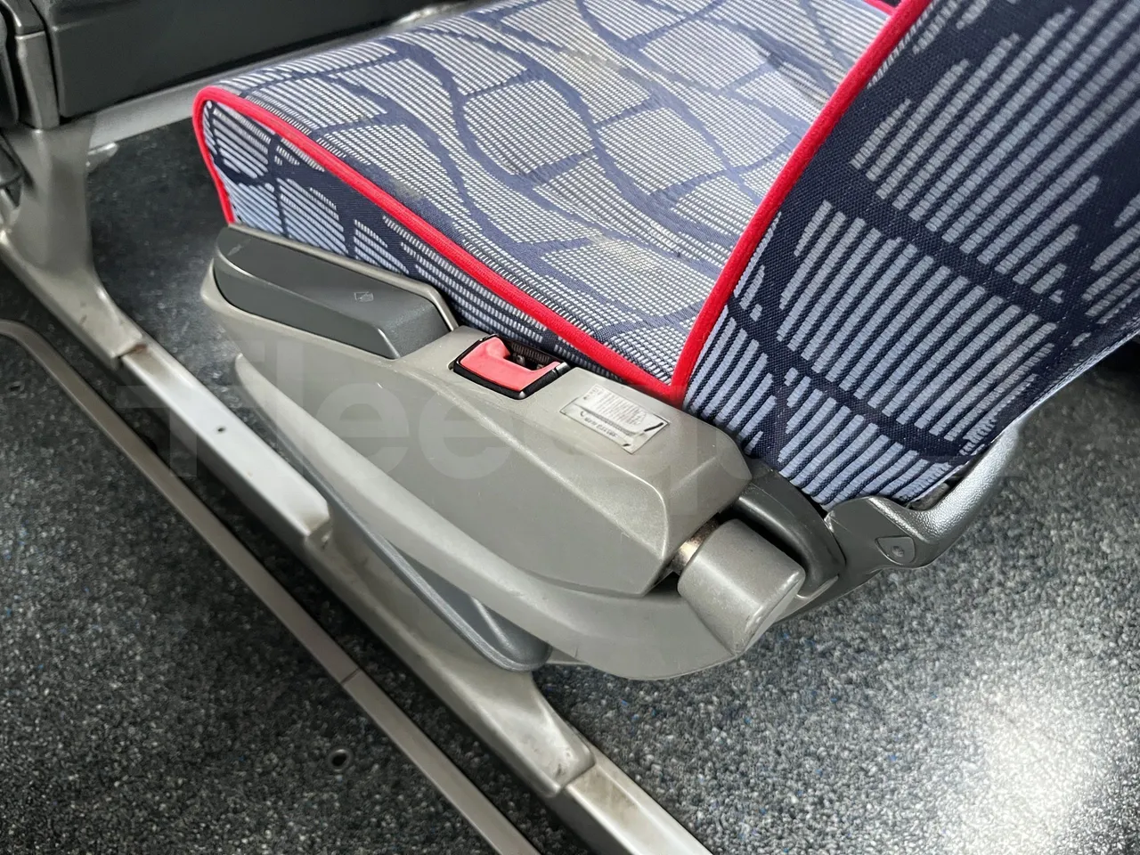 Mercedes-Benz Tourismo - Armrest