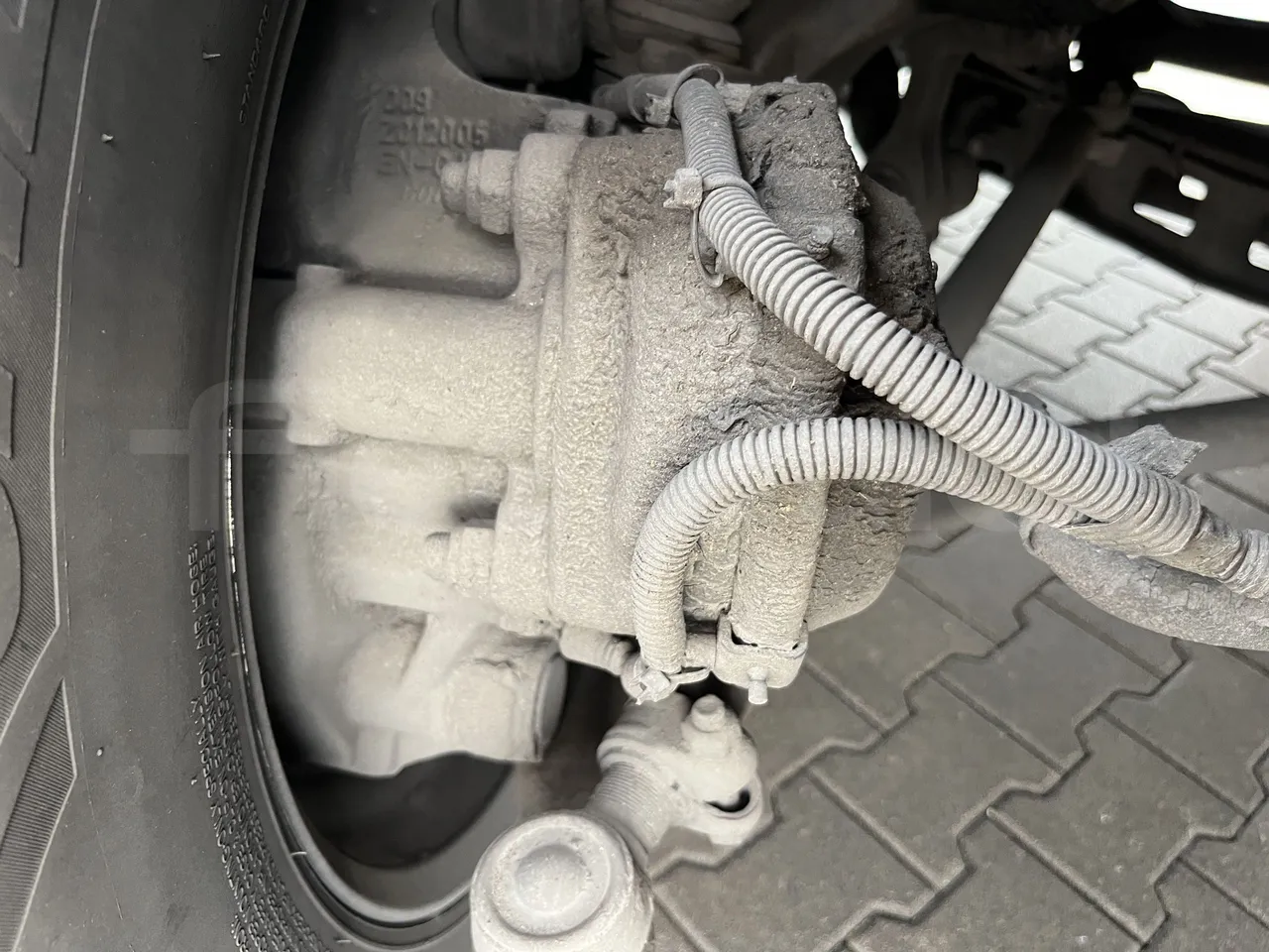 Mercedes-Benz Tourismo - First Axle Brake Calipers Right Side