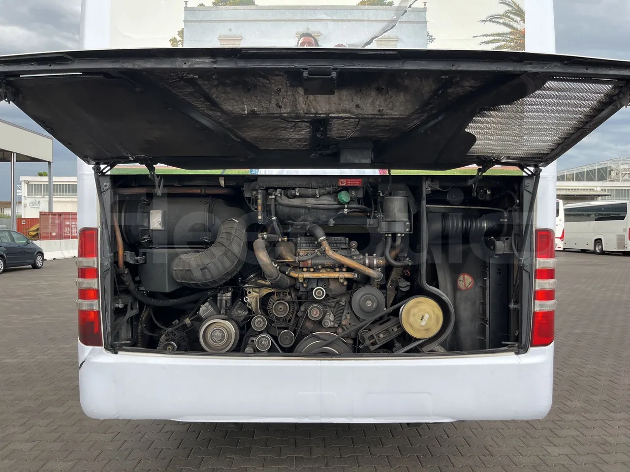 Mercedes-Benz Tourismo - Rear Hatch Open
