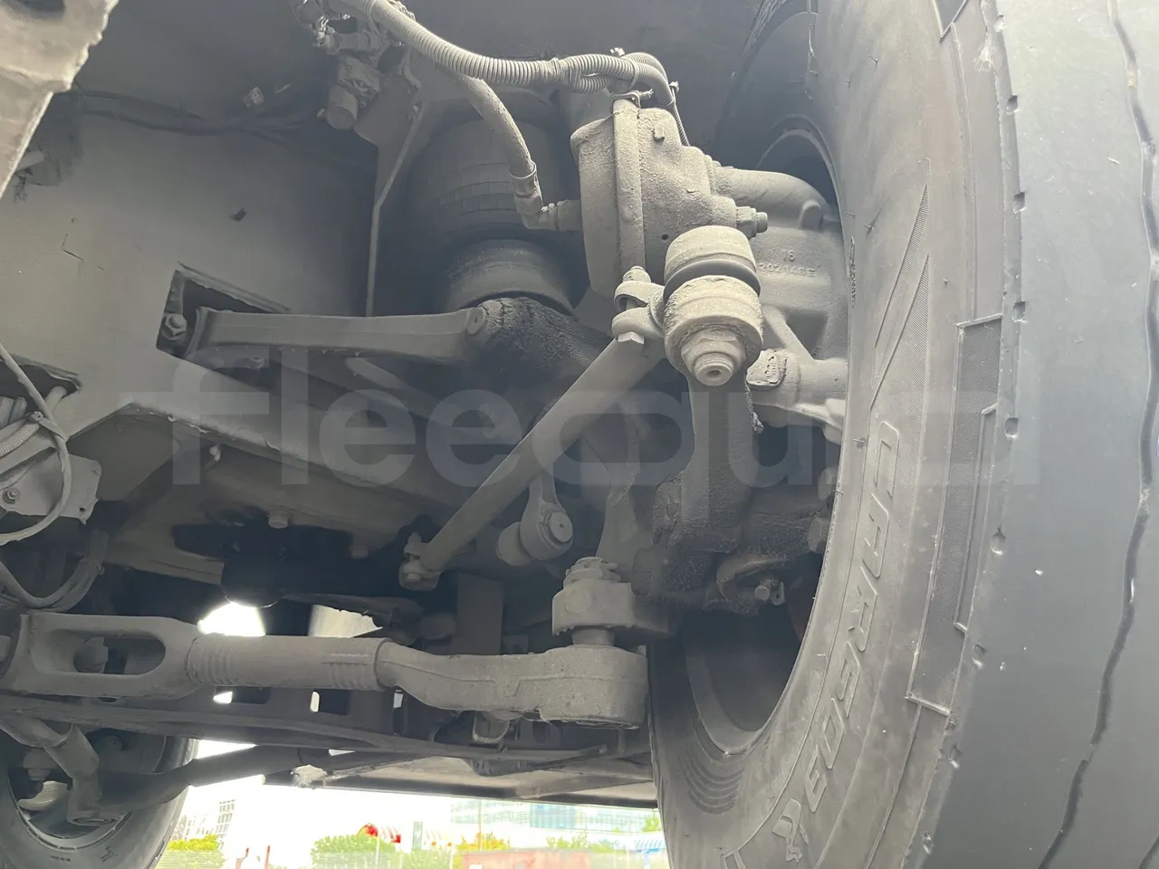 Mercedes-Benz Tourismo - First Axle Left Side
