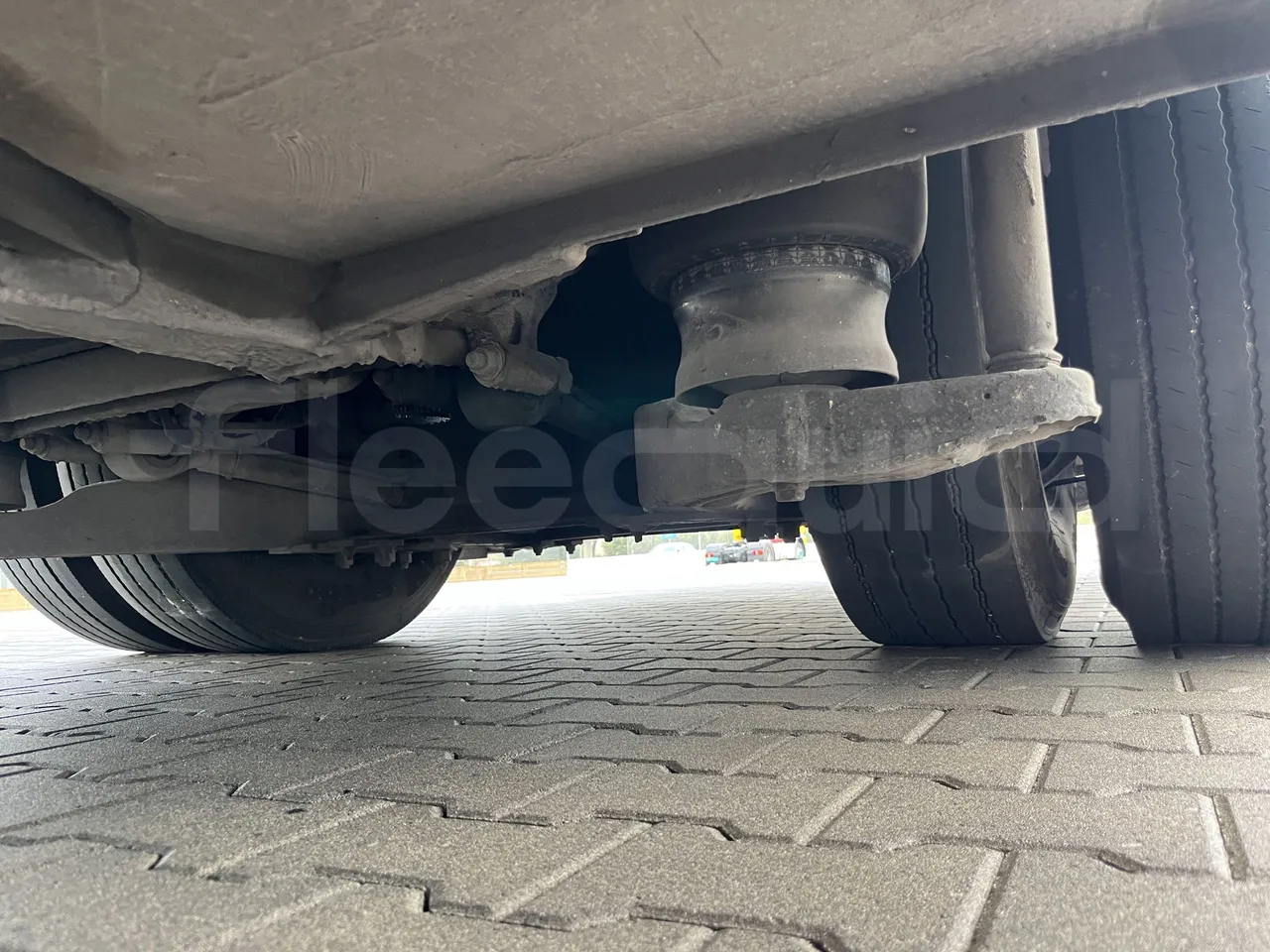 Mercedes-Benz Tourismo - Second Axle Central