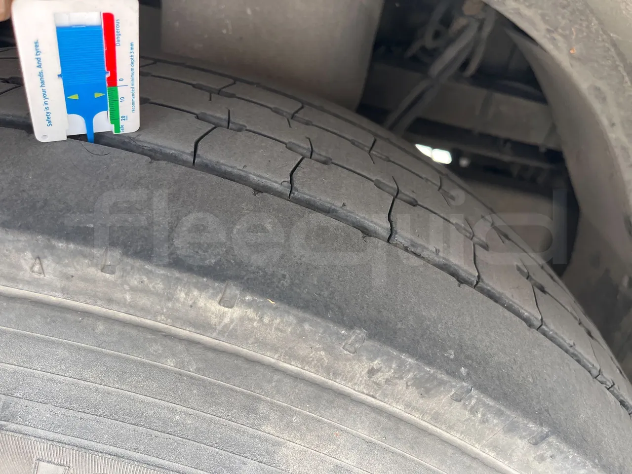 Temsa Tourmalin - tread condition front tires right