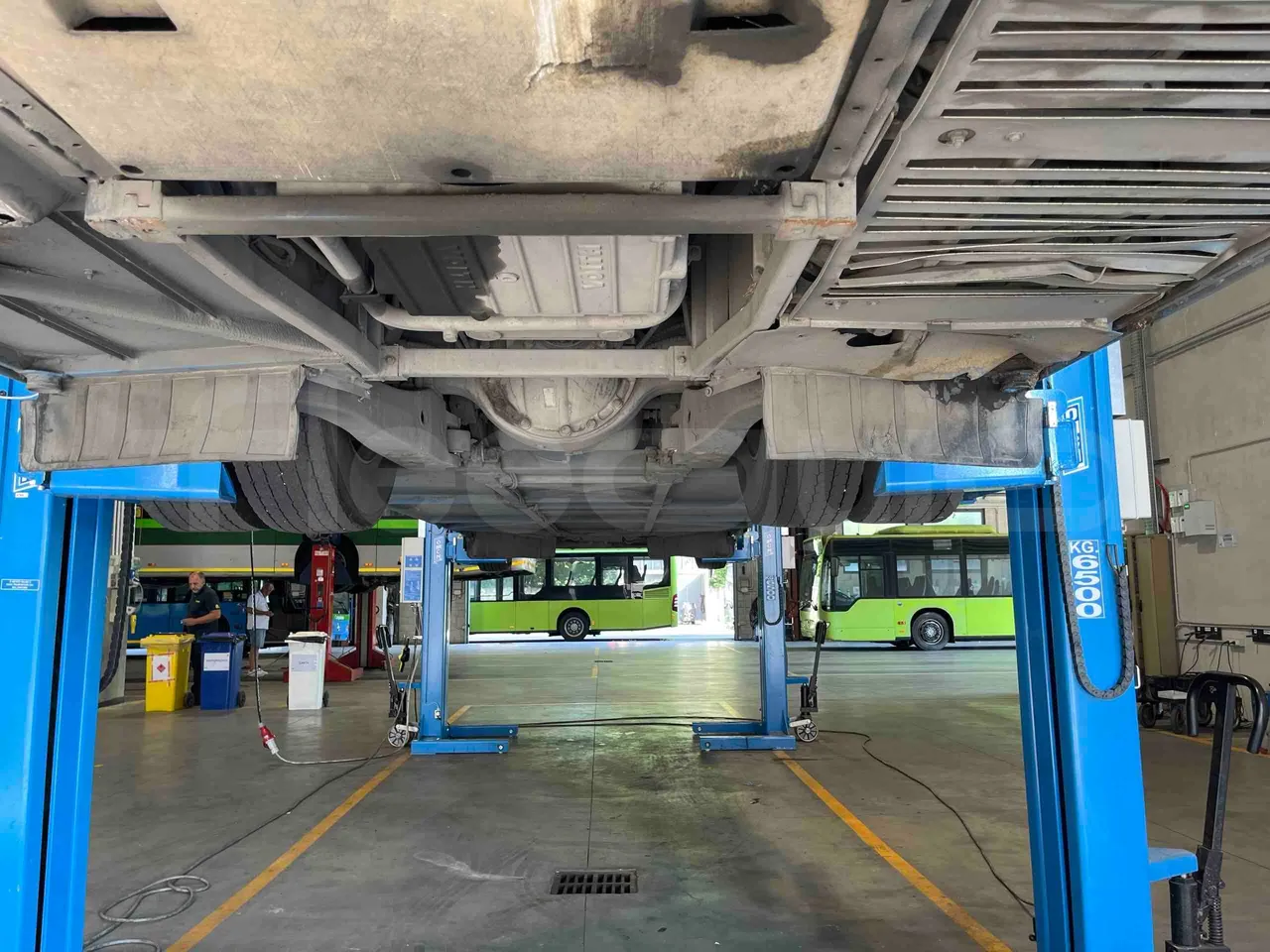 Iveco Crossway - Rear Undercarriage