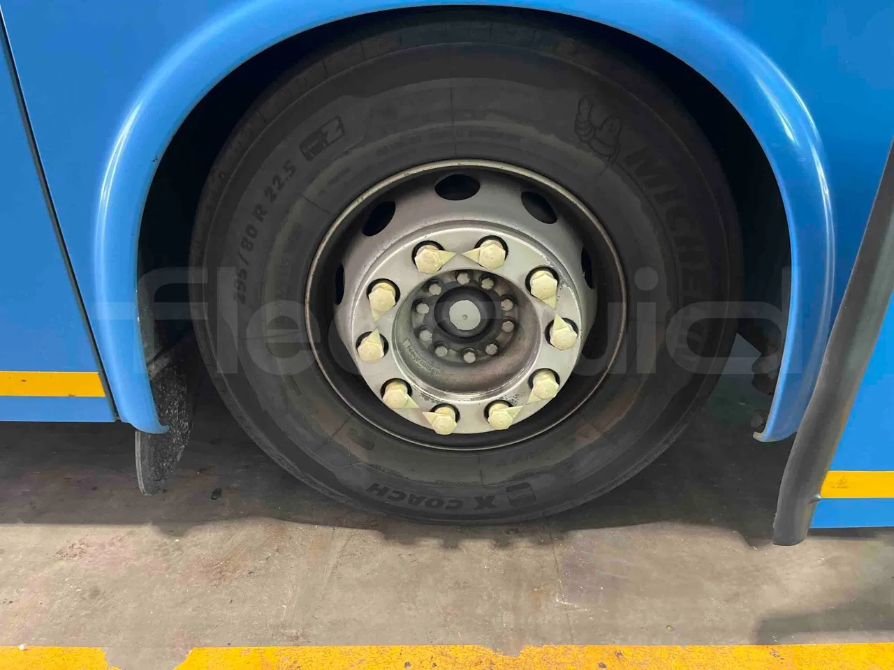 Iveco Crossway - First Axle Left Side: Tyre Tread