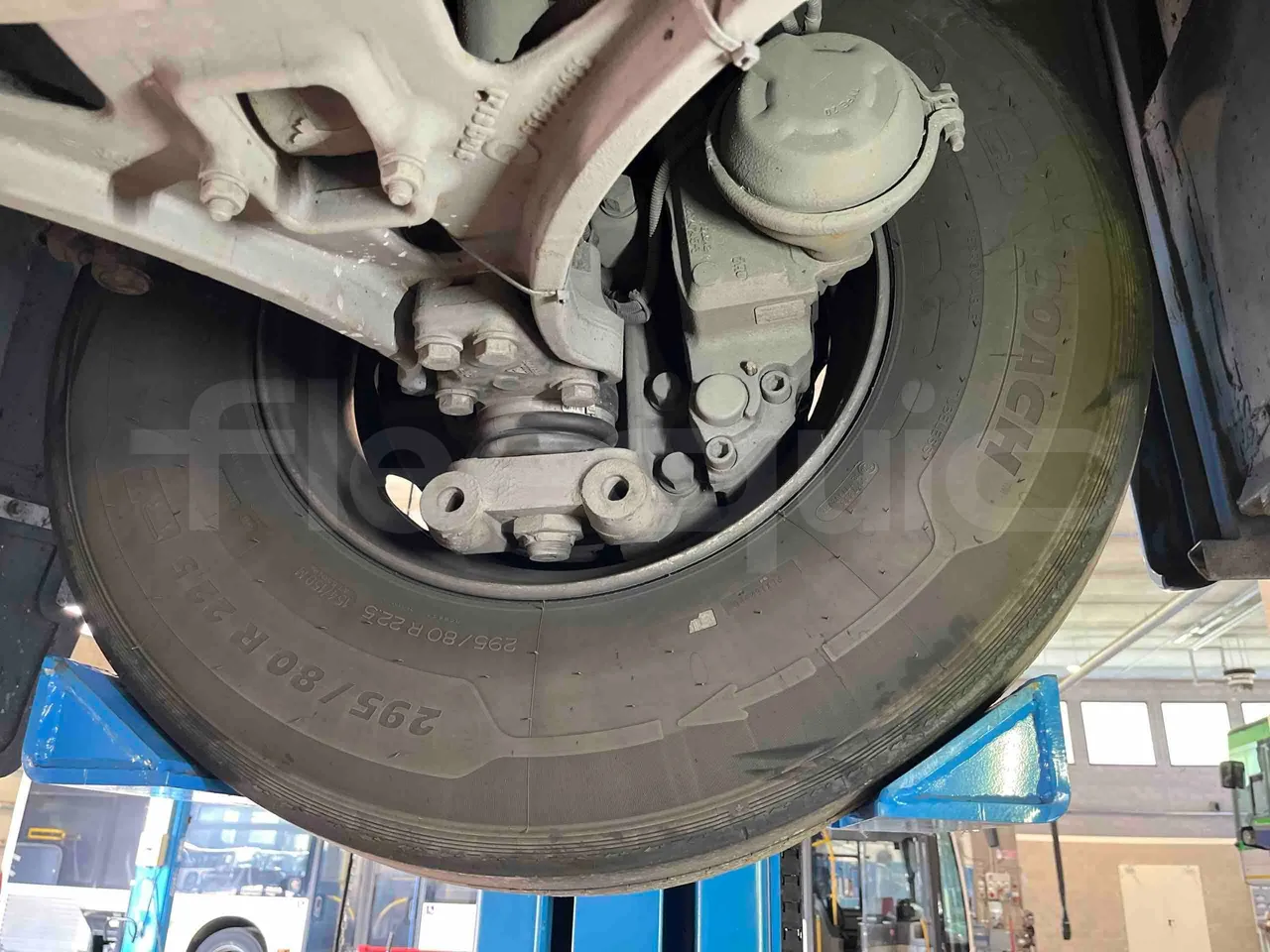 Iveco Crossway - First Axle Left Side