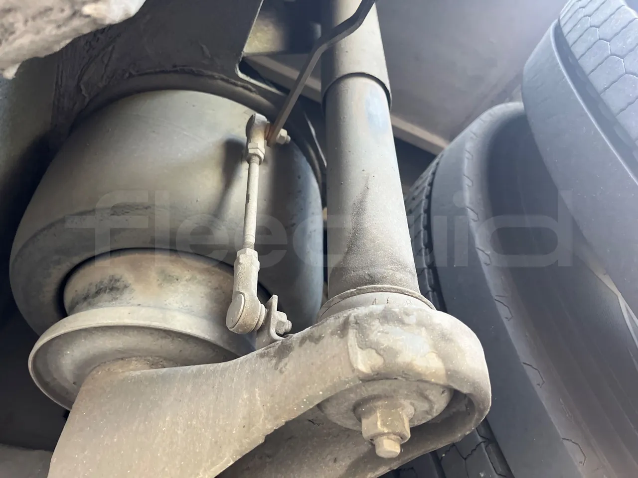 Iveco Magelys SFR2XX QC E2CN - Euro6 - 294kW - 12.265mt - axel 2 air springs 1 left