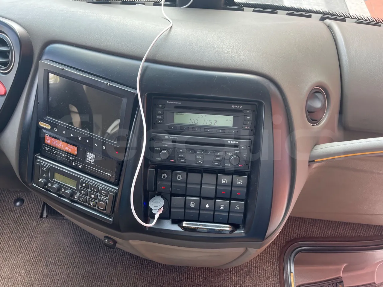 Iveco Magelys SFR2XX QC E2CN - Euro6 - 294kW - 12.265mt - onboard devices 2