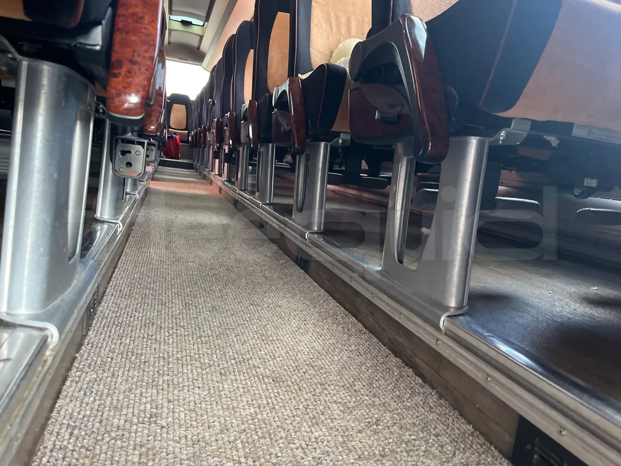 Iveco Magelys SFR2XX QC E2CN - Euro6 - 294kW - 12.265mt - seat brackets photo