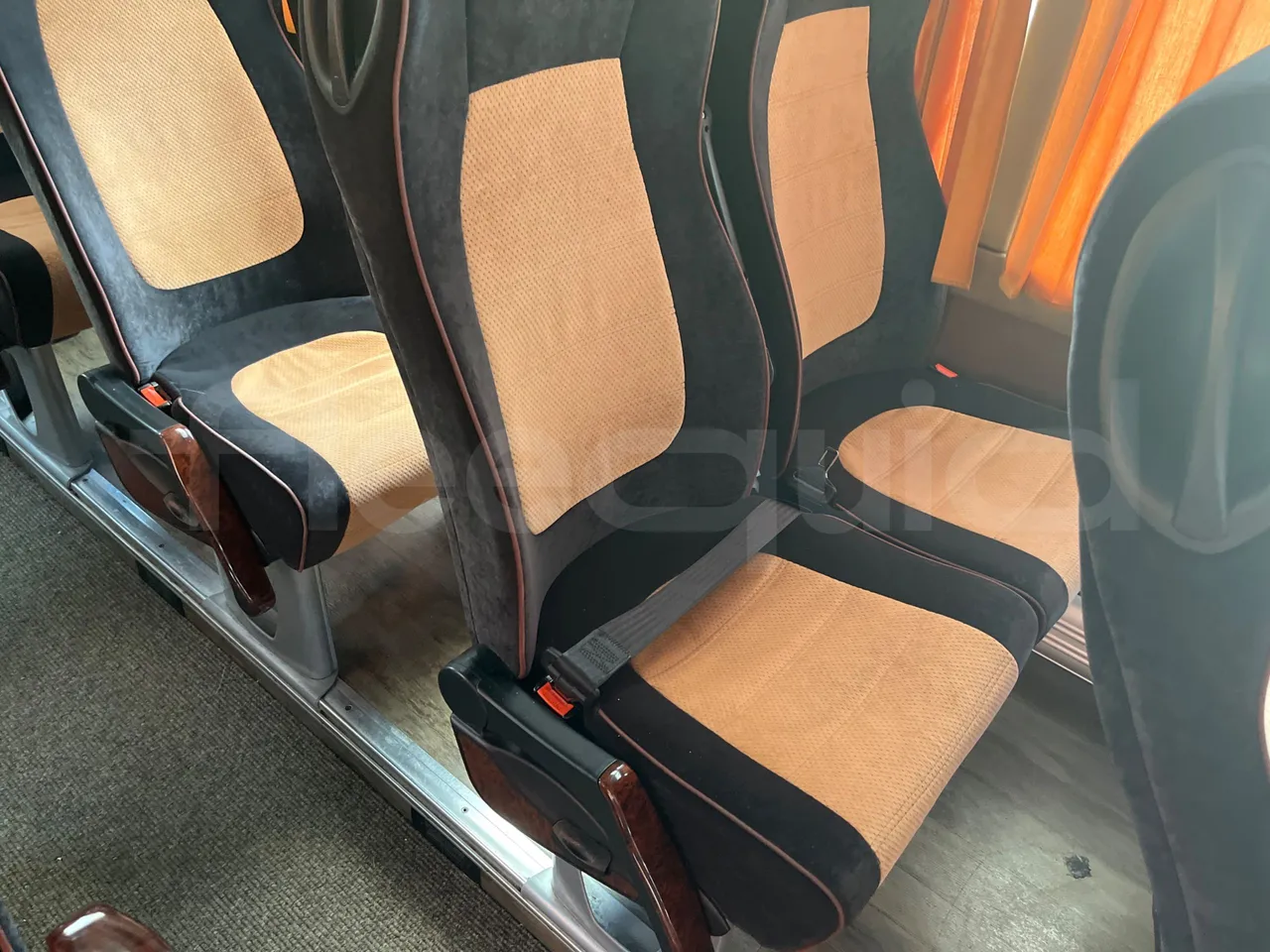 Iveco Magelys SFR2XX QC E2CN - Euro6 - 294kW - 12.265mt - central seat safety belt