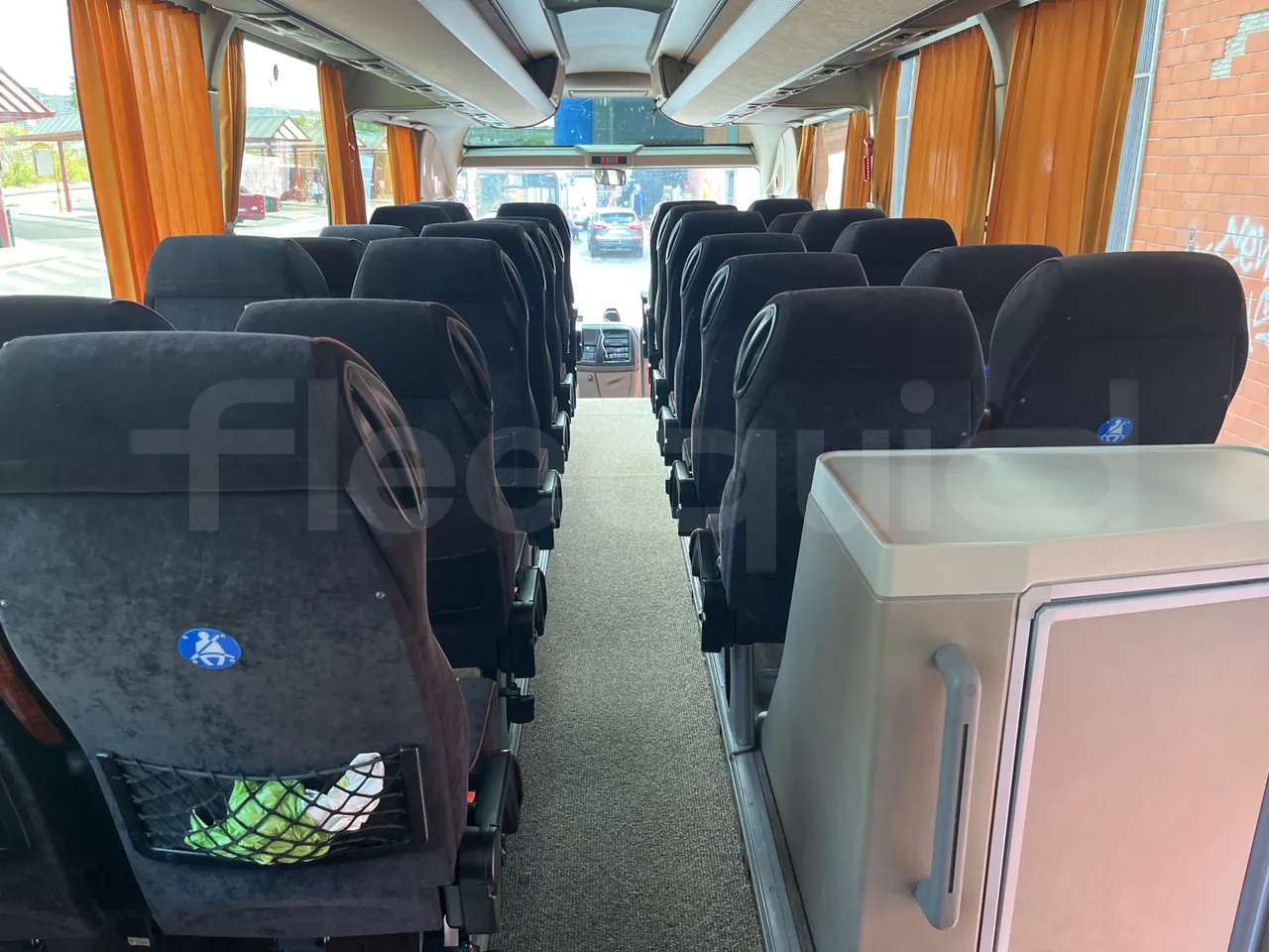 Iveco Magelys SFR2XX QC E2CN - Euro6 - 294kW - 12.265mt - forward view middle aisle