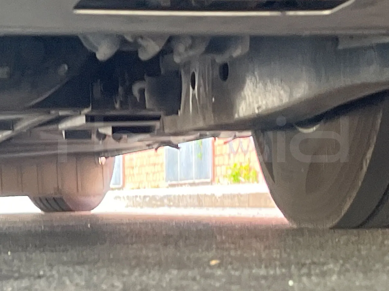 Iveco Magelys SFR2XX QC E2CN - Euro6 - 294kW - 12.265mt - axle 3 left side