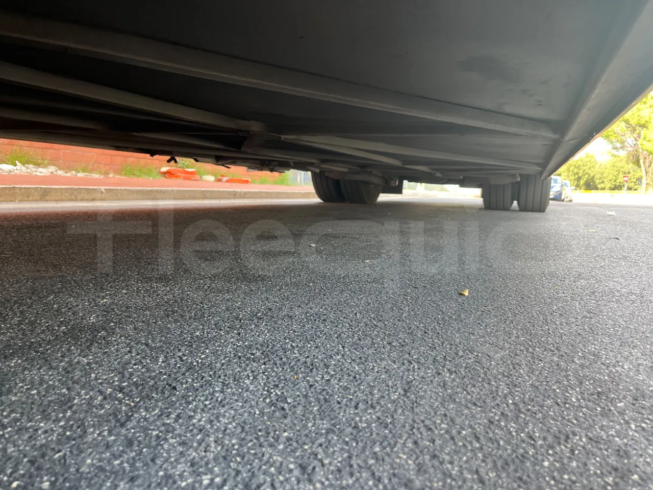 Iveco Magelys SFR2XX QC E2CN - Euro6 - 294kW - 12.265mt - central undercarriage photo