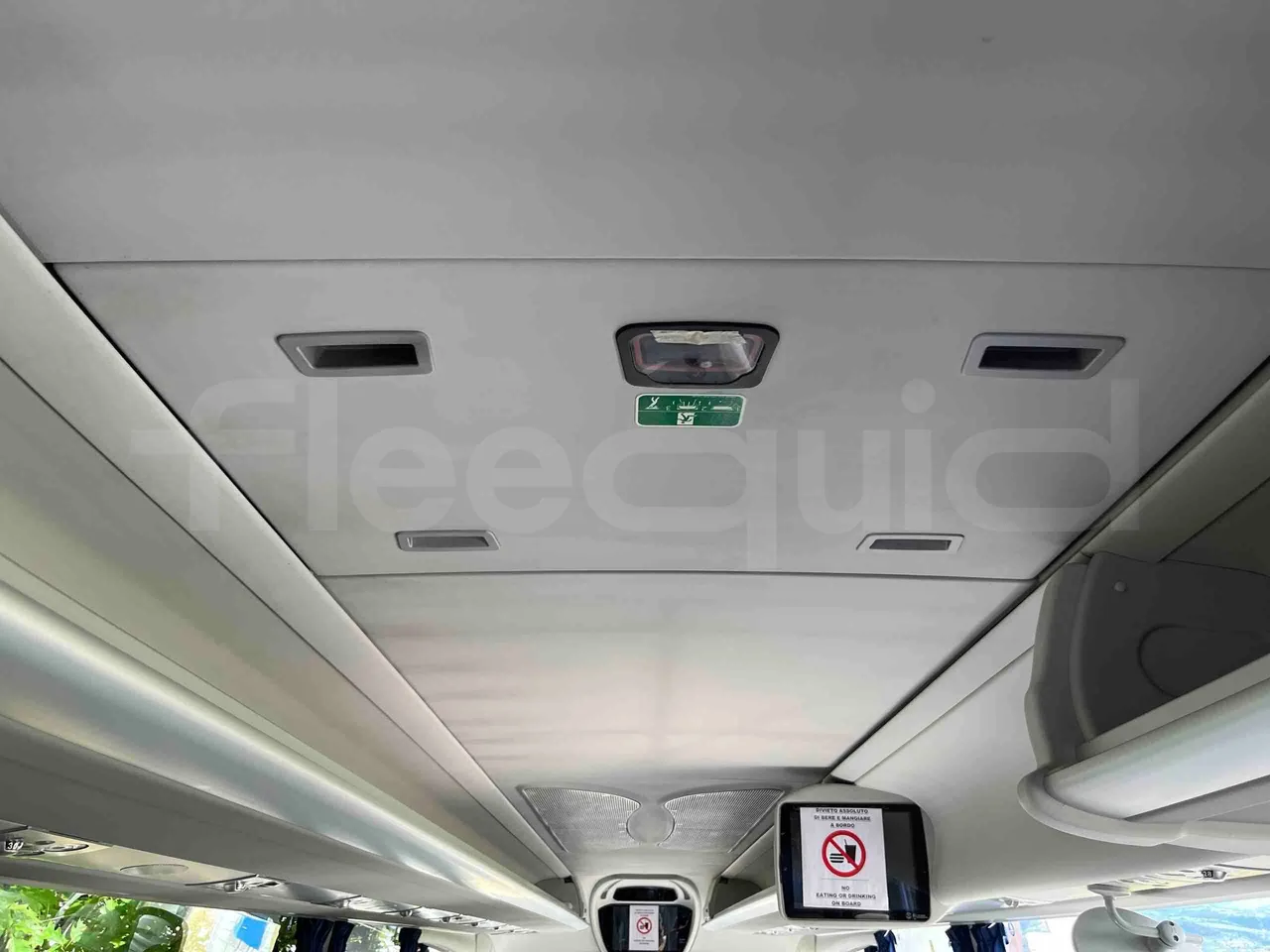 Irizar Daf - roof hatch 2