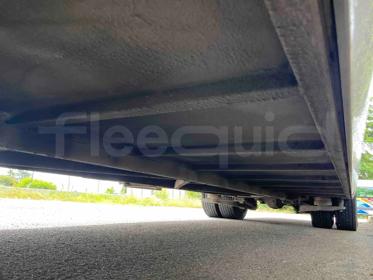Irizar Daf - central undercarriage photo