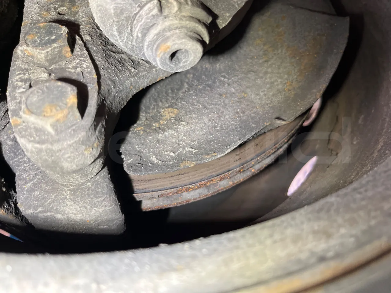 Iveco Daily 65C - Euro5 - 125kW - 7.510mt - front discs left