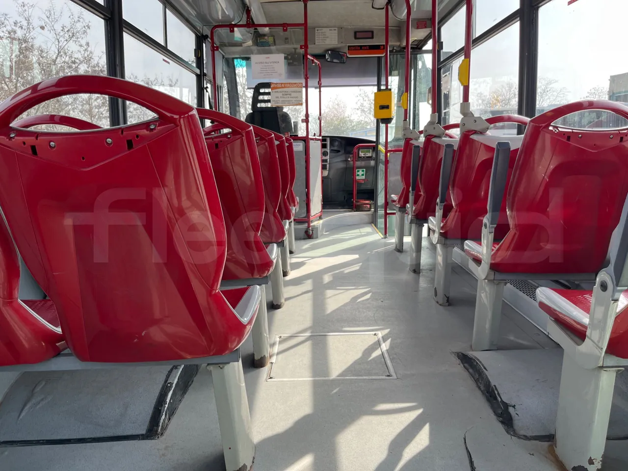 Iveco Daily 65C - Euro5 - 125kW - 7.510mt - reverse view middle aisle