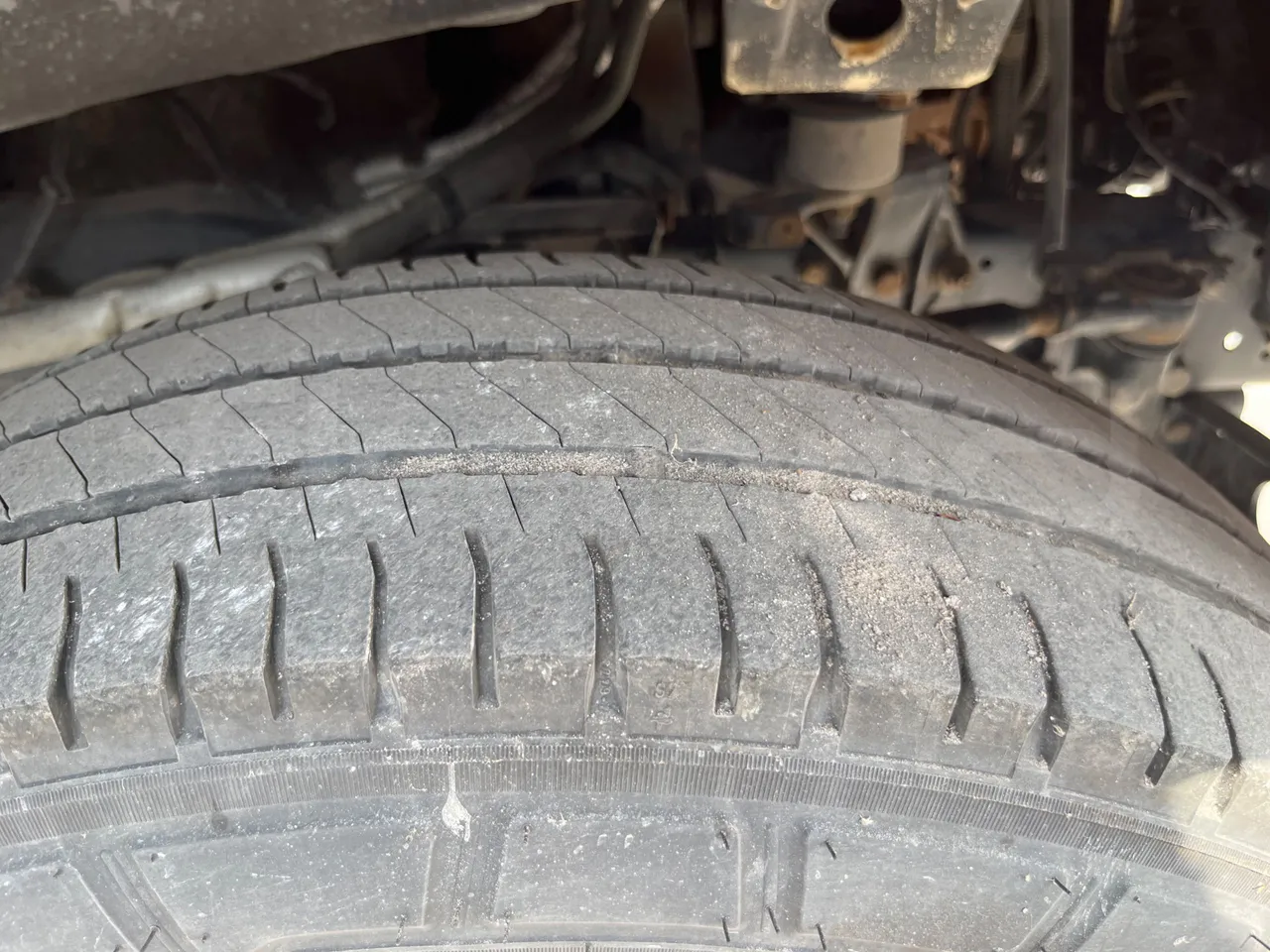 Iveco Daily 65C - Euro5 - 125kW - 7.510mt - tread condition second axle tires right