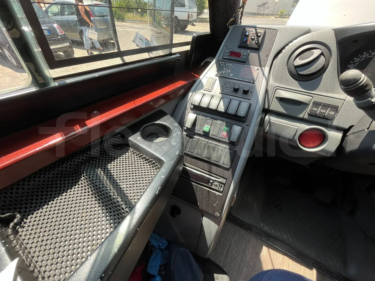 Iveco A65C/E4/27 Wing - EUR4 - 130kW - 7.714 - driver microphone accessories photo