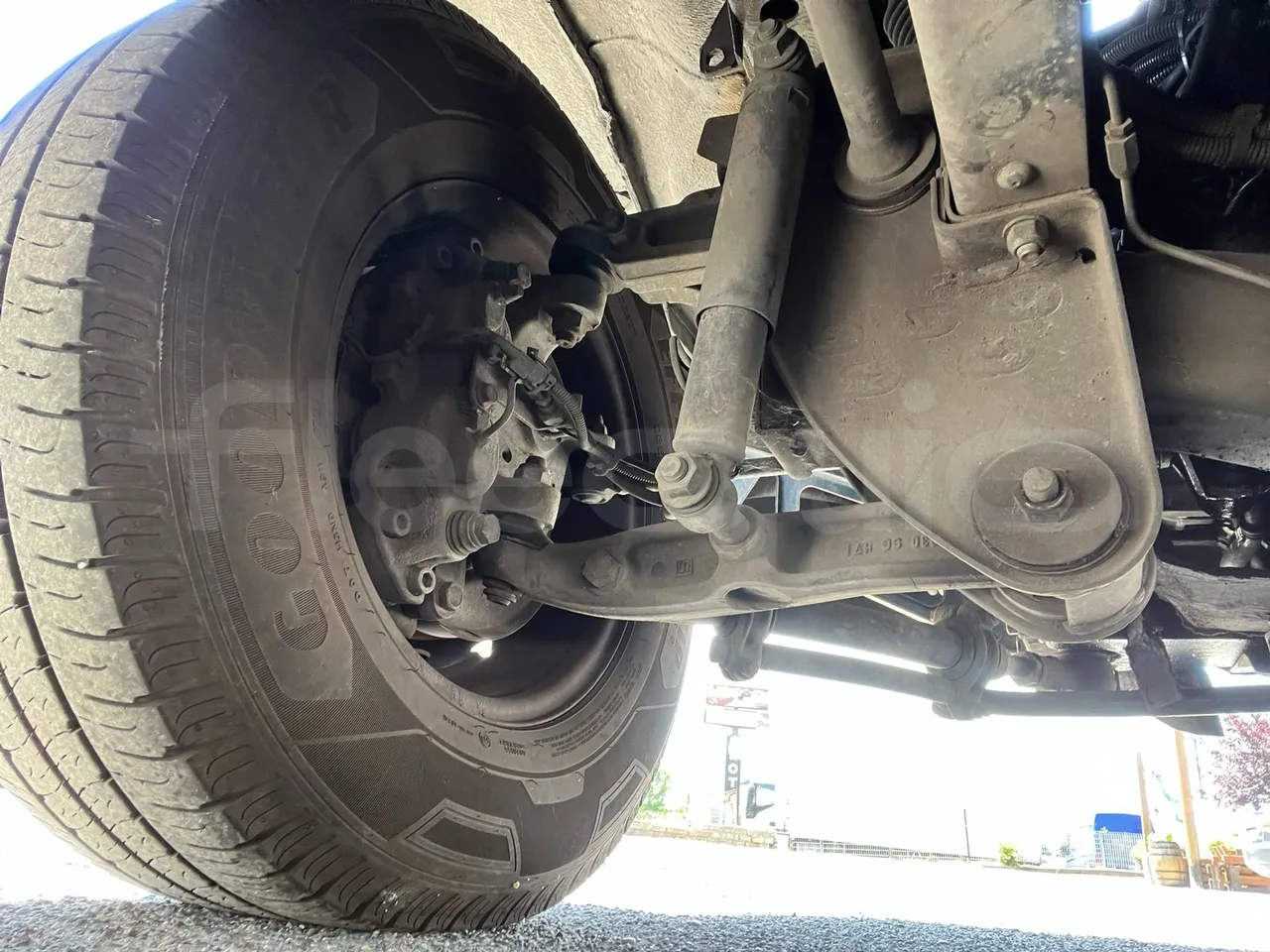 Iveco A65C/E4/27 Wing - EUR4 - 130kW - 7.714 - front air springs left