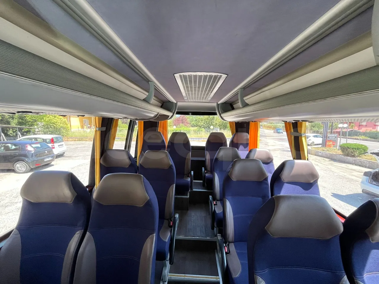 Iveco A65C/E4/27 Wing - EUR4 - 130kW - 7.714 - forward view all seats last row height