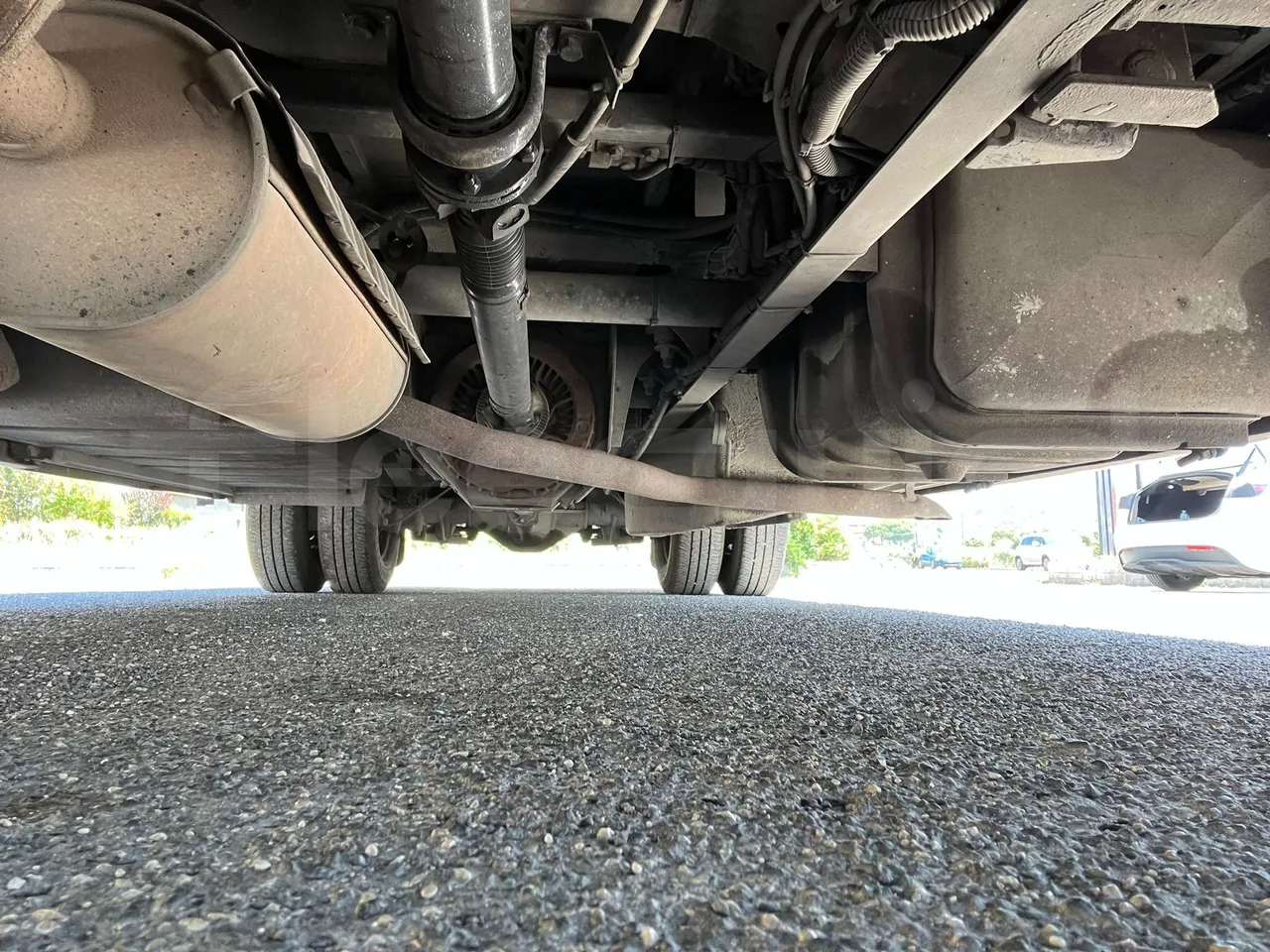 Iveco A65C/E4/27 Wing - EUR4 - 130kW - 7.714 - axle 2 shock absorbers 1 right