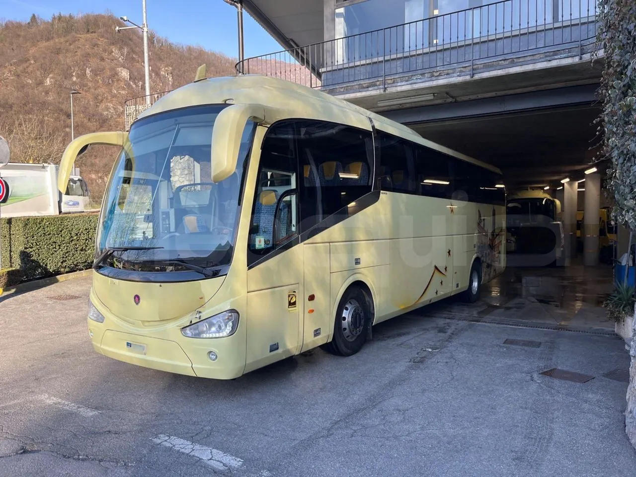 Irizar i6 HDH 12.37 - EUR5 - 324kW - 12.200m - 3/4 front left