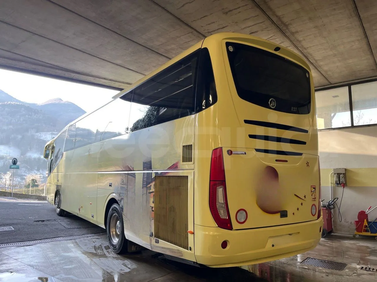 Irizar i6 HDH 12.37 - EUR5 - 324kW - 12.200m - 3/4 left rear side