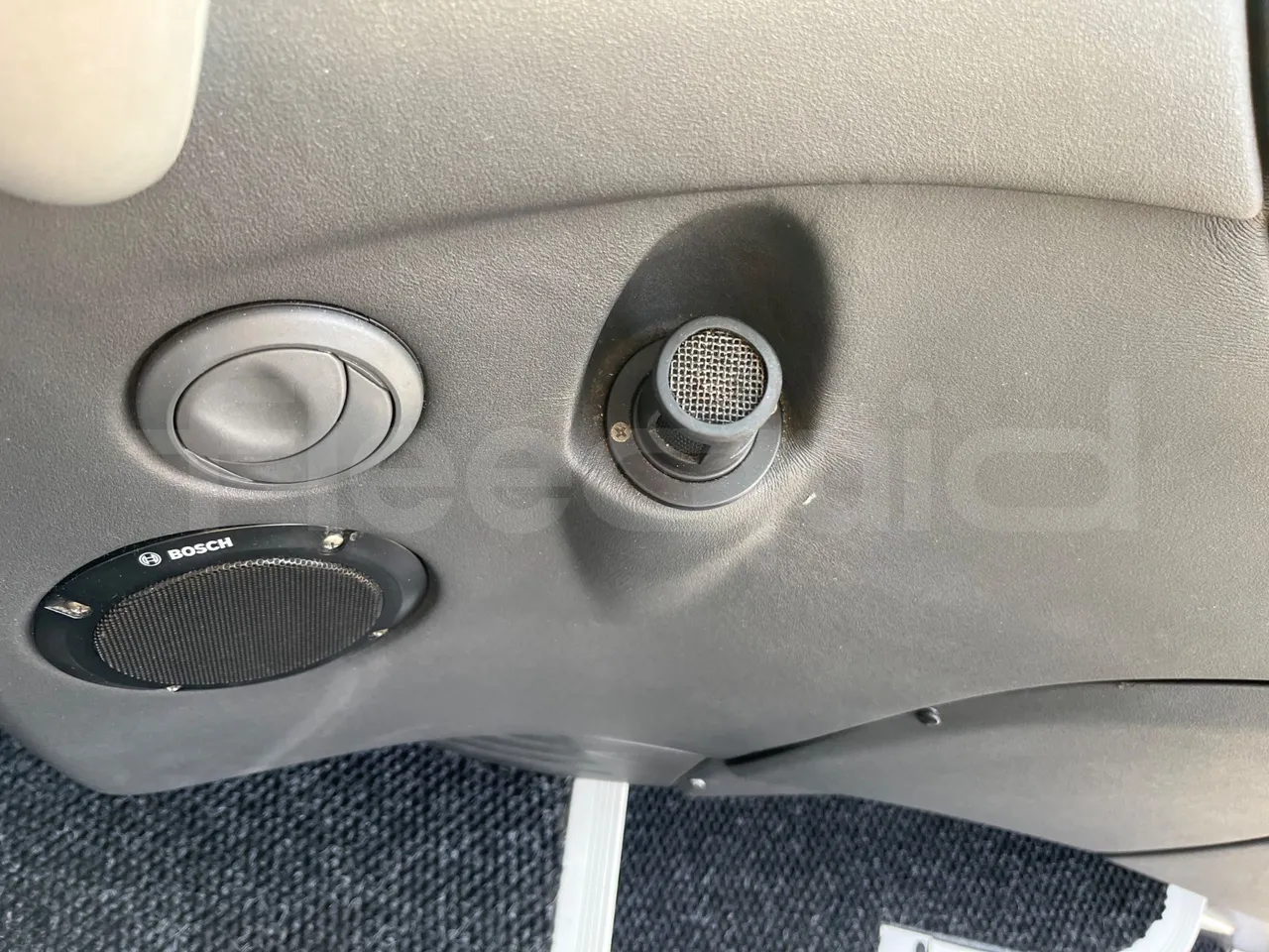 Irizar i6 HDH 12.37 - EUR5 - 324kW - 12.200m - hostes microphone accessories photo