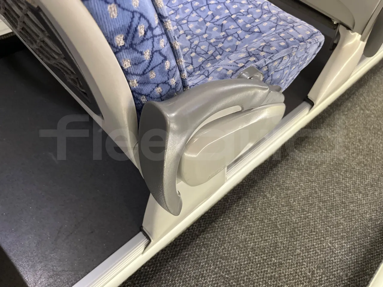 Irizar i6 HDH 12.37 - EUR5 - 324kW - 12.200m - armrest detail photo