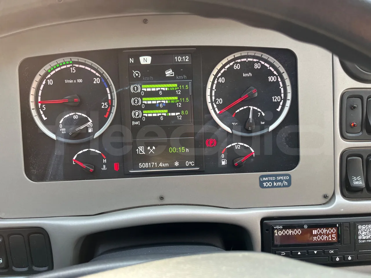 Irizar i6 HDH 12.37 - EUR5 - 324kW - 12.200m - dashboard lights on