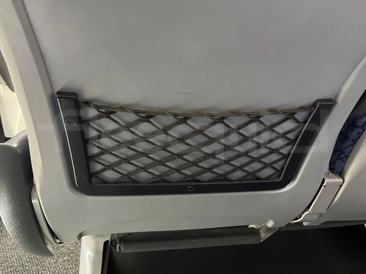 Irizar i6 HDH 12.37 - EUR5 - 324kW - 12.200m - mesh detail photo