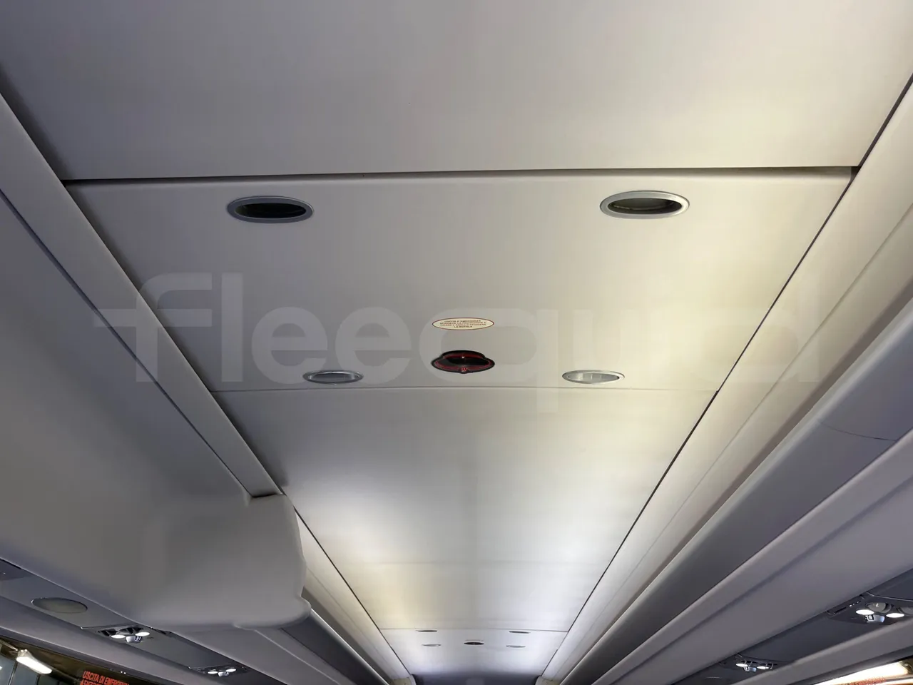 Irizar i6 HDH 12.37 - EUR5 - 324kW - 12.200m - roof hatch 1