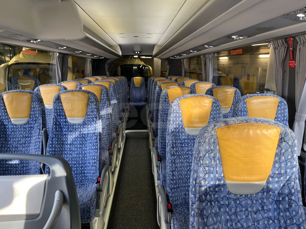 Irizar i6 HDH 12.37 - EUR5 - 324kW - 12.200m - reverse view middle aisle