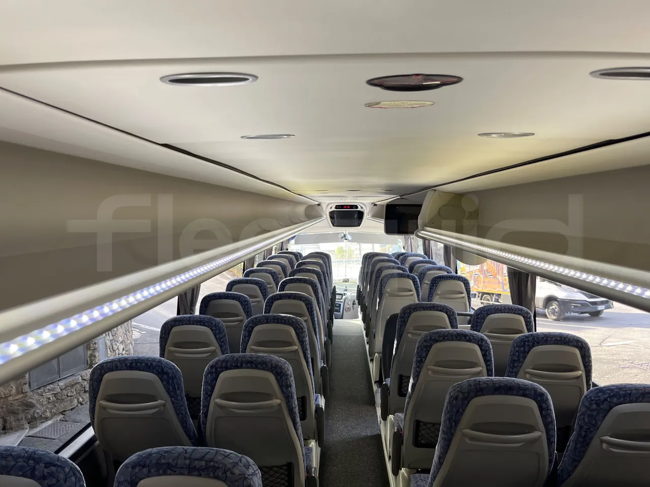 Irizar i6 HDH 12.37 - EUR5 - 324kW - 12.200m - overhead compartments photo