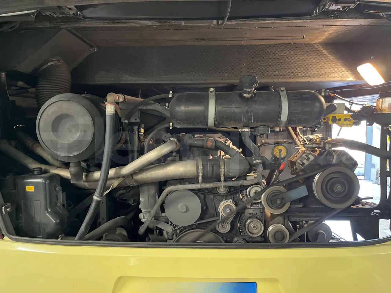 Irizar i6 HDH 12.37 - EUR5 - 324kW - 12.200m - rear hatch open