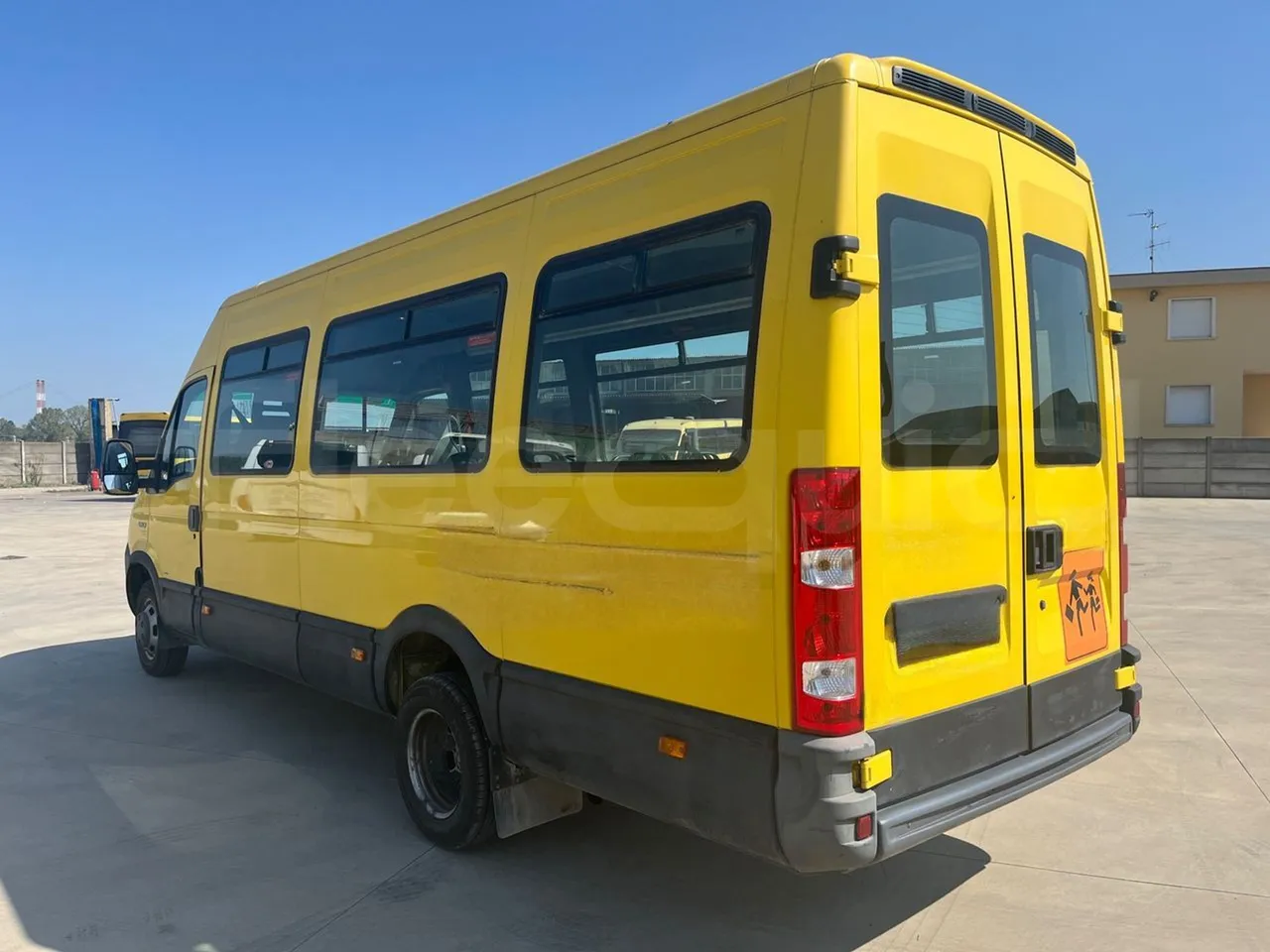 Iveco A50 E4/30/A - EURO4 -107kw - 6,948mt - 3/4 left rear side