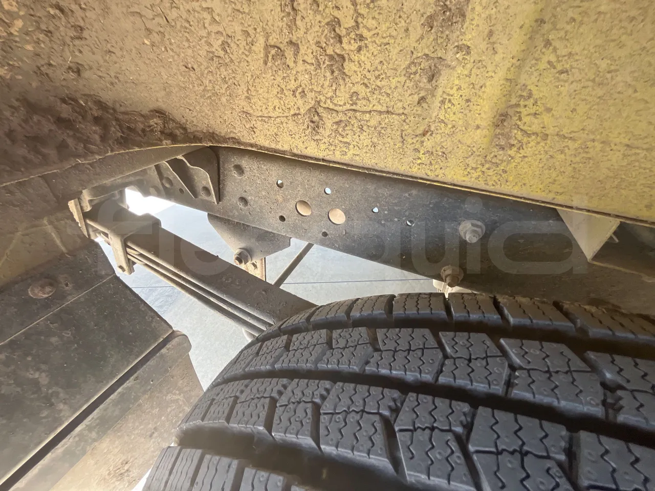Iveco A50 E4/30/A - EURO4 -107kw - 6,948mt - axel 2 air springs 1 right