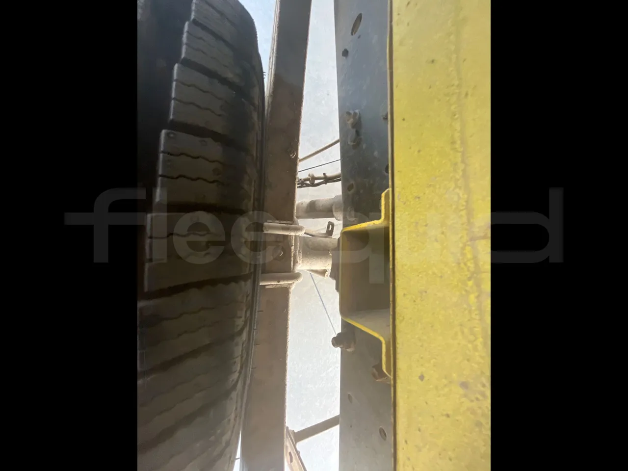 Iveco A50 E4/30/A - EURO4 -107kw - 6,948mt - axle 2 caliper brakes left