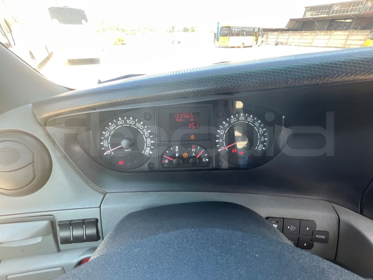 Iveco A50 E4/30/A - EURO4 -107kw - 6,948mt - dashboard lights on
