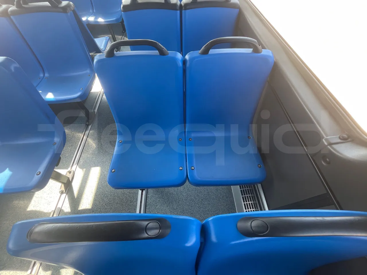 Iveco A50 E4/30/A - EURO4 -107kw - 6,948mt - single seat detail