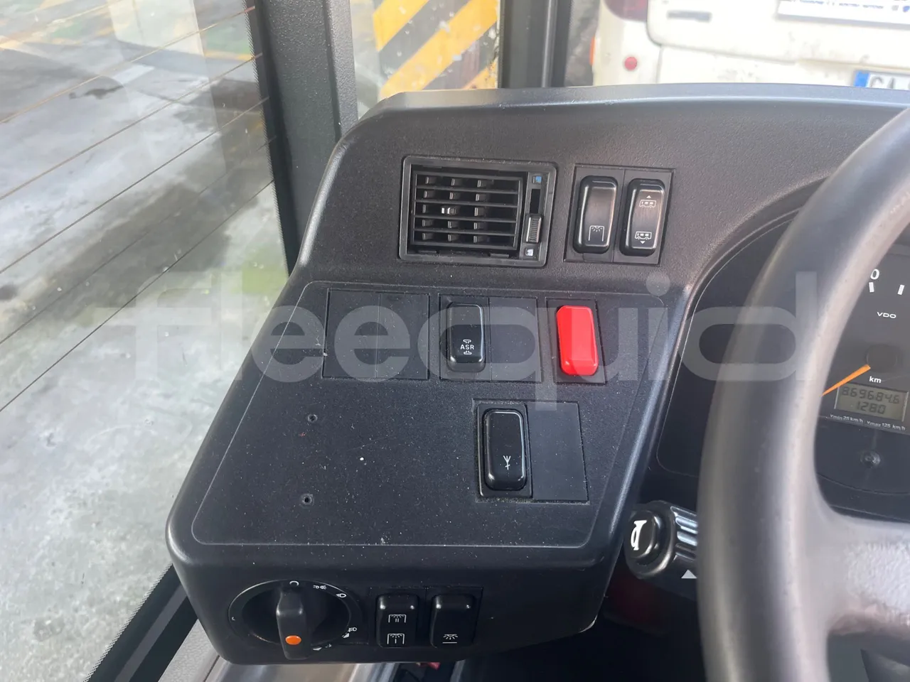 Mercedes-Benz Citaro O 530 A26 - Euro5 - 210kW - 12mt - radio accessories photo