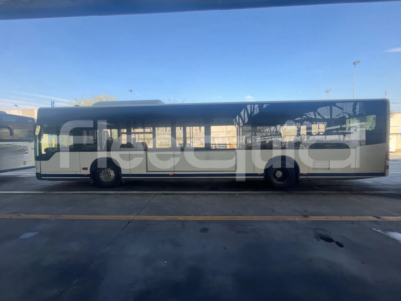 Mercedes-Benz Citaro O 530 A26 - Euro5 - 210kW - 12mt - external compartments photo