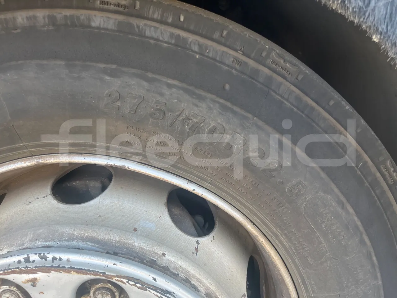 Mercedes-Benz Citaro O 530 A26 - Euro5 - 210kW - 12mt - front left tire measurements