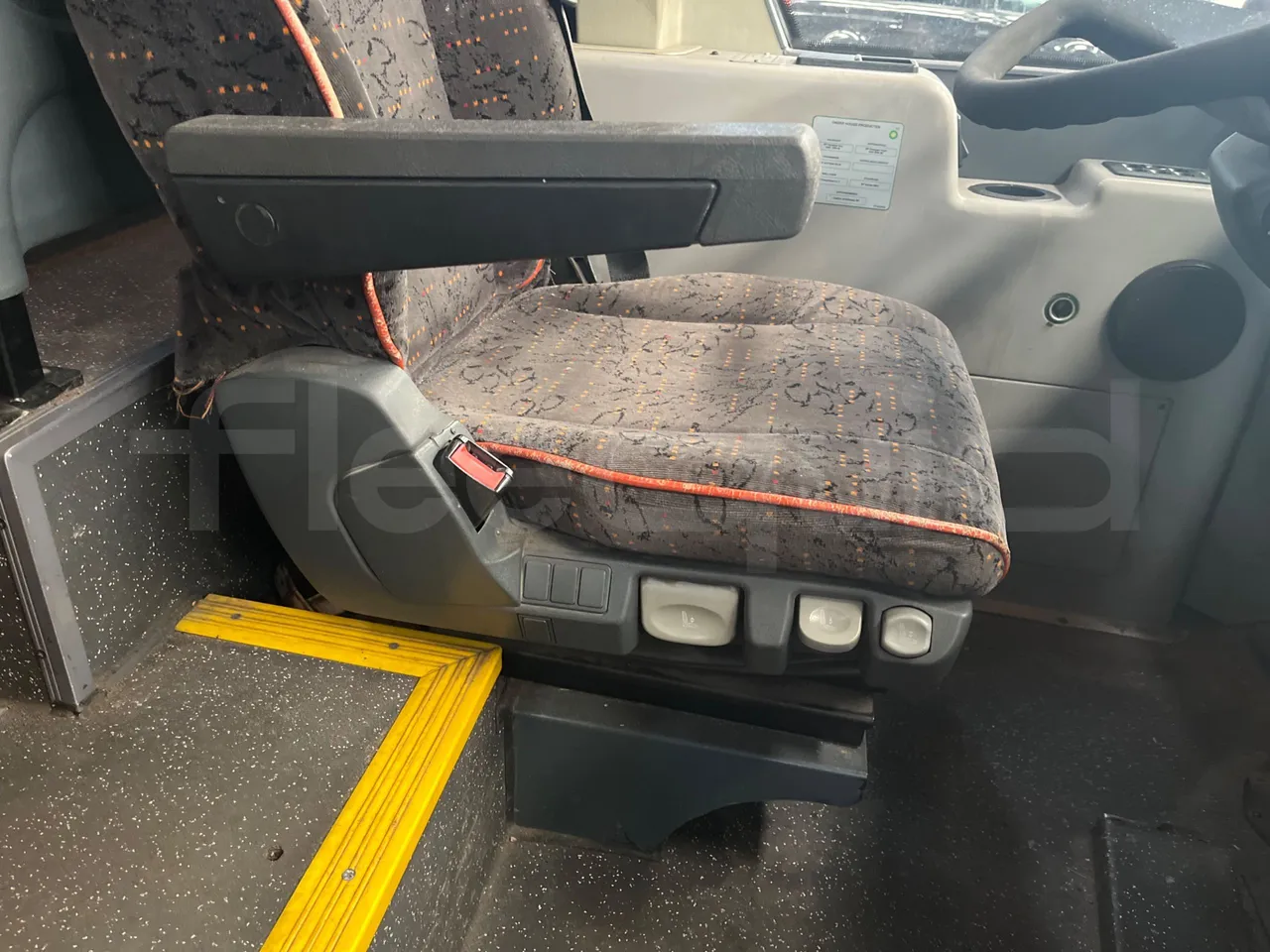 Temsa Opalin HNJ55L21R - Euro5 - 184kW - 8.393mt - command unit indicators