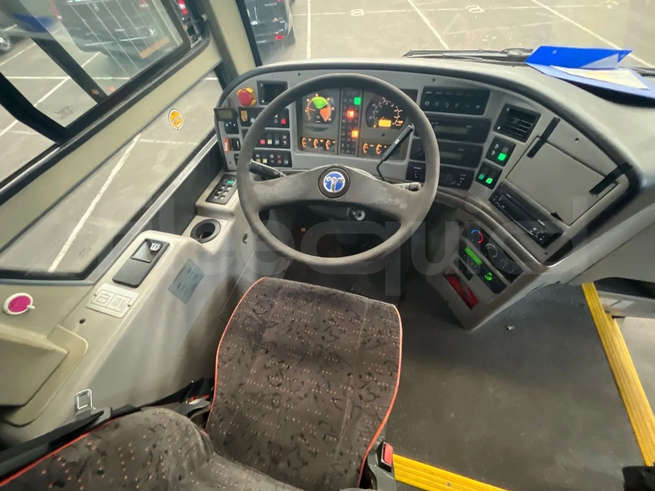 Temsa Opalin HNJ55L21R - Euro5 - 184kW - 8.393mt - buttons panels on