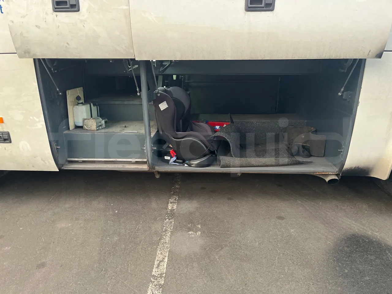 Temsa Opalin HNJ55L21R - Euro5 - 184kW - 8.393mt - air conditioning compressor