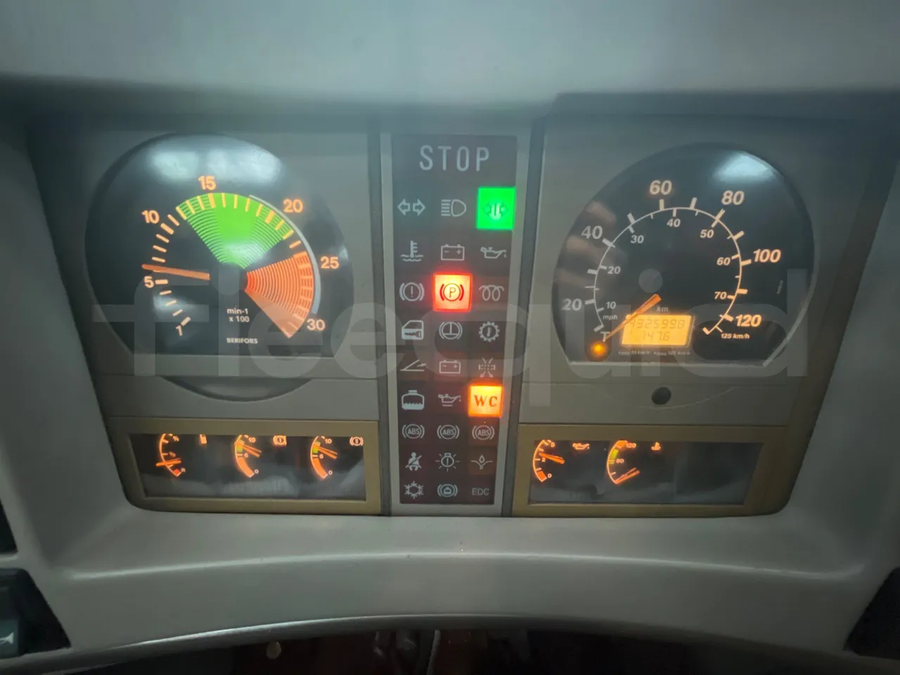 Temsa Opalin HNJ55L21R - Euro5 - 184kW - 8.393mt - dashboard lights on